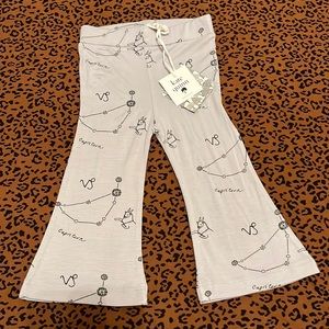 Kate Quinn NWT 18-24 Capricorn Flares